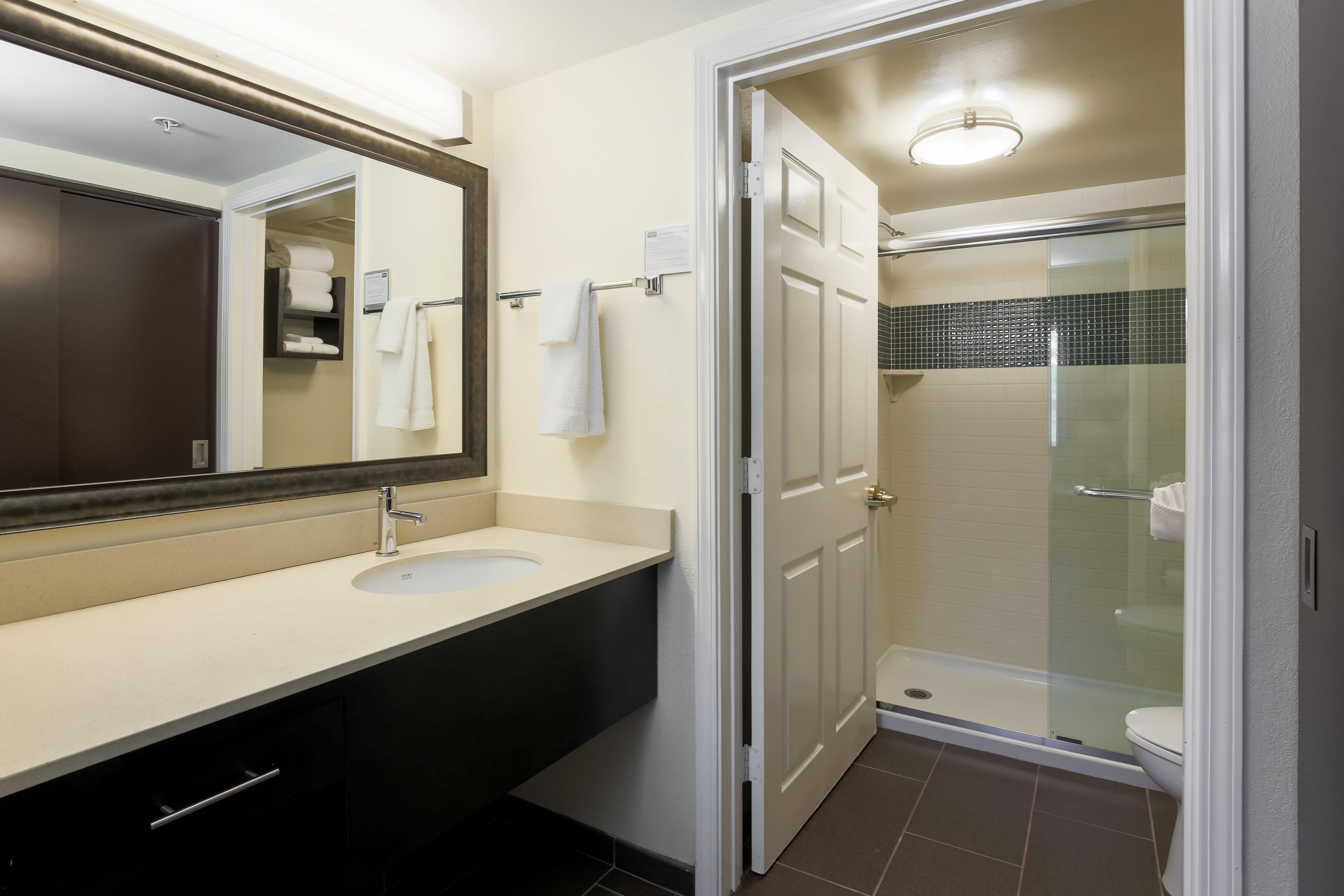 Staybridge Suites-Philadelphia/Mount Laurel By Ihg Екстериор снимка