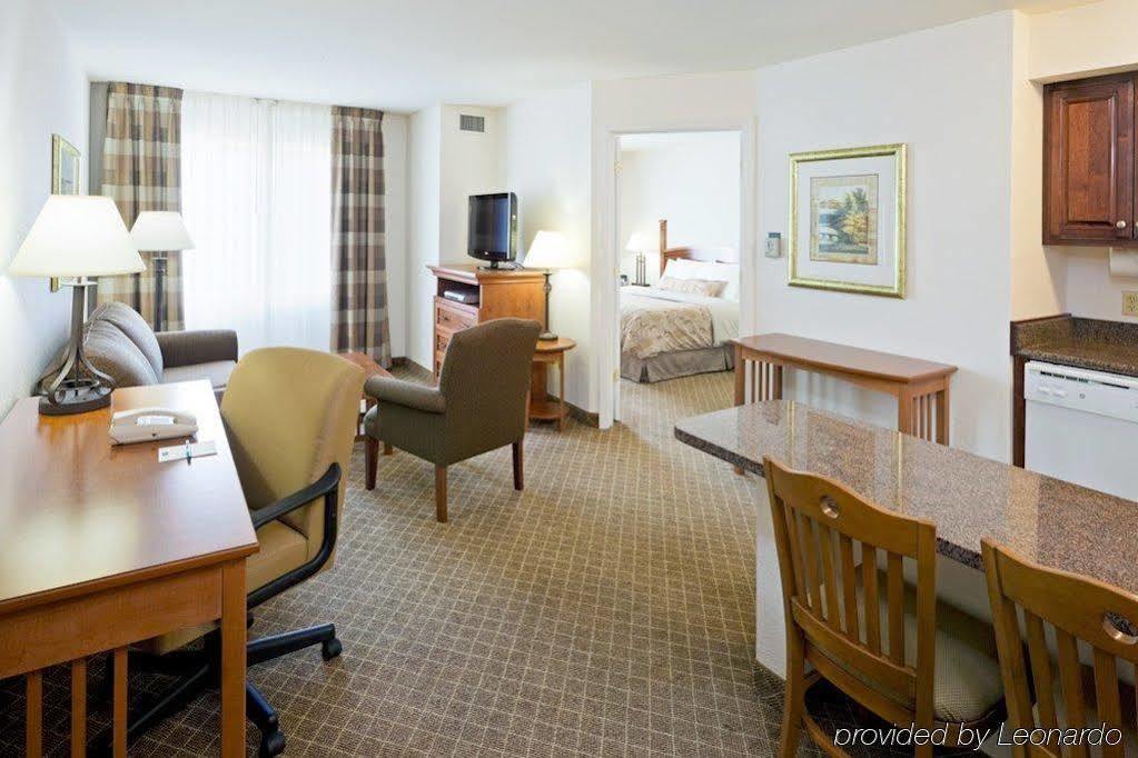 Staybridge Suites-Philadelphia/Mount Laurel By Ihg Екстериор снимка
